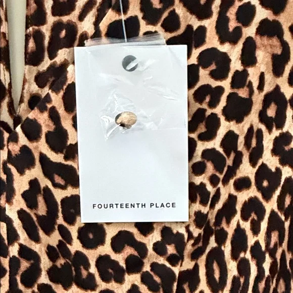 Chic Leopard Print Long Sleeve Dress - Picture 3 of 6